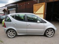 Używany Mercedes A210 140 KM (102 kW) 2002 Srebrny Sedan/Limuzyna
