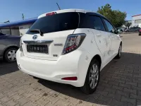 Gebraucht Toyota Yaris Hybrid Edition 75 PS (55 kW) 2014 Weiß Limousine