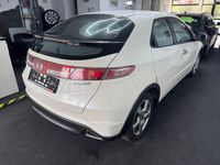 Gebraucht Honda Civic Comfort 99 PS (72 kW) 2011 Weiß Limousine