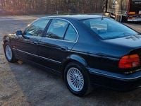 Gebraucht BMW 523 170 PS (125 kW) 2000 Schwarz Limousine