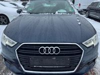 Gebraucht Audi A3 Cabriolet Sport 150 PS (110 kW) 2018 Blau Cabrio