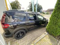 Neu Dacia Jogger Expression 91 PS (66 kW) 2025 Perlmuttschwarz metallic Van / Kleinbus