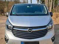 Gebraucht Opel Vivaro 145 PS (106 kW) 2018 Silber Van / Kleinbus