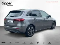 Gebraucht Mercedes B200 Progressive 150 PS (110 kW) 2024 Mountaingrau  met. Van / Kleinbus