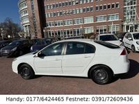 Gebraucht Renault Laguna III 110 PS (80 kW) 2009 Weiß Limousine