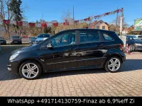 Gebraucht Mercedes B180 116 PS (85 kW) 2010 Schwarz Van / Kleinbus
