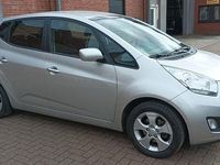 Gebraucht Kia Venga 125 PS (91 kW) 2013 Silber Kleinwagen