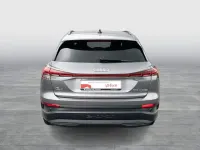 Gebraucht Audi Q4 e-tron Advanced 219 kW (299 PS) 2023 Taifungrau metallic SUV