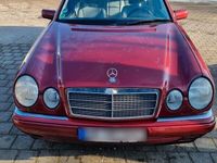 gebraucht Mercedes E200 