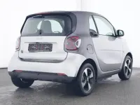 Gebraucht Smart ForTwo Electric Drive 60 kW (82 PS) 2024 Silber Coupé
