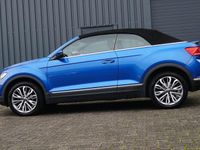 Gebraucht VW T-Roc Cabriolet Style 150 PS (110 kW) 2021 Blau Cabrio
