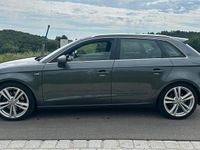 Gebraucht Audi A3 S-Line 180 PS (132 kW) 2015 Grau Limousine