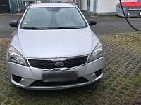Gebraucht Kia Ceed 90 PS (66 kW) 2010 Grau Kleinwagen
