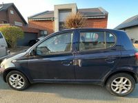Gebraucht Toyota Yaris 65 PS (47 kW) 2005 Blau Kleinwagen