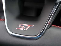 Gebraucht Ford Focus S 280 PS (205 kW) 2025 Rot Limousine