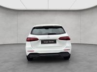 Gebraucht Mercedes B180 Advanced 136 PS (100 kW) 2025 Polarweiß Van / Kleinbus