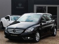 Gebraucht Mercedes B180 122 PS (89 kW) 2013 Schwarz Van / Kleinbus