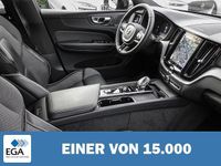 Gebraucht Volvo XC60 Plus 197 PS (144 kW) 2023 Metallic SUV