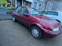 Gebraucht Mazda 121 75 PS (55 kW) 1997 Rot Kleinwagen