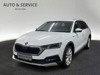 Gebraucht Skoda Octavia Scout 4x4 200 PS (147 kW) 2022 Weiß Kombi