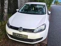 Gebraucht VW Golf 105 PS (77 kW) 2010 Weiß Coupé