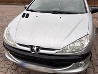 Gebraucht Peugeot 206 CC 109 PS (80 kW) 2003 Silber Cabrio
