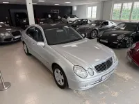 Gebraucht Mercedes E320 Avantgarde 204 PS (150 kW) 2003 Silber Limousine