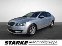 Gebraucht Skoda Octavia Ambition 110 PS (80 kW) 2015 Silber Kleinwagen