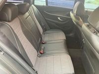 Gebraucht Mercedes E220 194 PS (142 kW) 2018 Grau Kombi