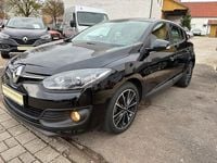 Gebraucht Renault Mégane Authentique 110 PS (80 kW) 2015 Schwarz Limousine