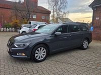 Gebraucht VW Passat Trendline 120 PS (88 kW) 2017 Grau Kombi