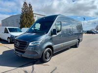 Gebraucht Mercedes Sprinter 170 PS (125 kW) 2024 Tenoritgrau metallic Van