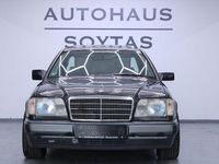 Gebraucht Mercedes 220 150 PS (110 kW) 1993 Schwarz Coupé