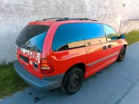 Gebraucht Chrysler Voyager 150 PS (110 kW) 2000 Rot Van / Kleinbus