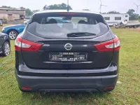 Gebraucht Nissan Qashqai Acenta 116 PS (85 kW) 2016 Schwarz SUV