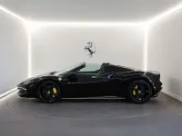 Gebraucht Ferrari 296 829 PS (609 kW) 2024 Schwarz Cabrio