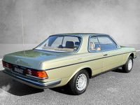 Gebraucht Mercedes 230 136 PS (100 kW) 1981 Silber Coupé