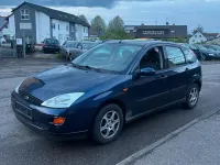 Gebraucht Ford Focus 101 PS (74 kW) 2002 Blau Kleinwagen