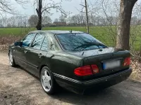 Gebraucht Mercedes E420 Avantgarde 279 PS (205 kW) 1997 Grün Limousine
