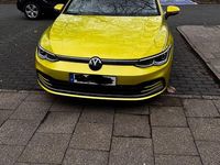 Gebraucht VW Golf VII Style 150 PS (110 kW) 2020 Gelb Limousine