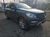 Gebraucht Mercedes ML250 204 PS (150 kW) 2012 Grau SUV