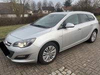 Gebraucht Opel Astra Edition 170 PS (125 kW) 2013 Silber Kombi