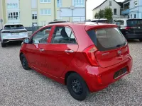 Gebraucht Kia Picanto 86 PS (63 kW) 2013 Rot (metallic) Kleinwagen