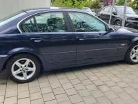 Gebraucht BMW 320 170 PS (125 kW) 2001 Blau Limousine