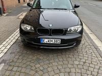 Gebraucht BMW 116 122 PS (89 kW) 2011 Schwarz Kleinwagen