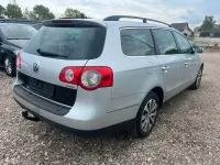 Usata VW Passat Comfortline 143 CV (105 kW) 2009 Argento Station wagon
