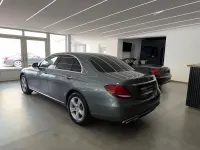 Gebraucht Mercedes E200 184 PS (135 kW) 2016 Selenitgrau Limousine