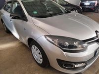 Gebraucht Renault Mégane GrandTour LIMITED 110 PS (80 kW) 2015 Silber Kombi