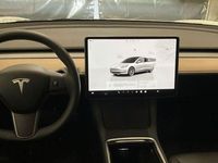 Gebraucht Tesla Model 3 Standard Range 239 kW (325 PS) 2023 Weiss metallic Limousine