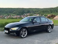 Gebraucht BMW 320 Sport Line 184 PS (135 kW) 2012 Black sapphire Limousine
